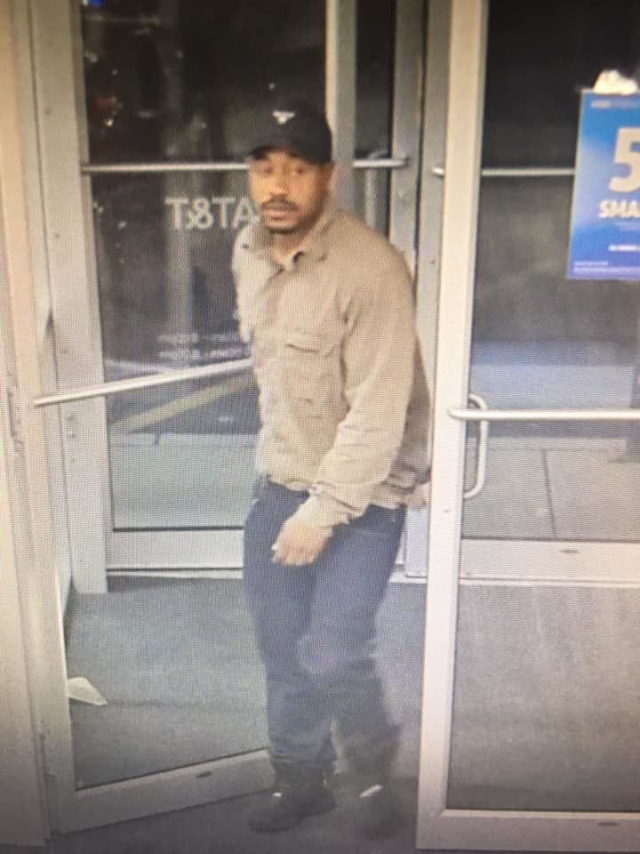 Police seek help identifying man accused of stealing 4 iPhones from AT&T store